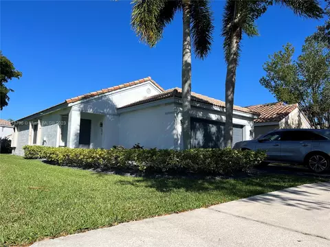 1135 Areca Way, Weston, FL 33327