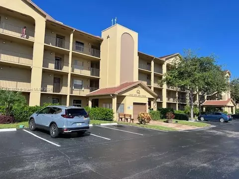 1400 SW 124th Ter #301Q, Pembroke Pines, FL 33027