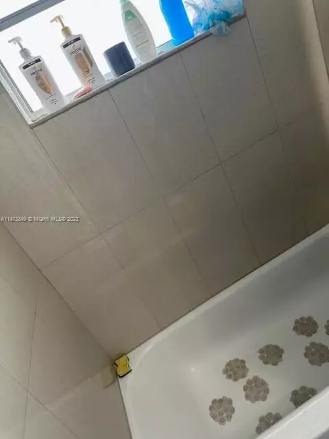 855 W 29th St #16, Hialeah, FL 33012 photo 8