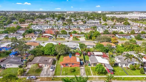 3731 SW 58th Ave, Davie, FL 33314