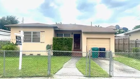 6120 SW S Waterway Dr, Miami, FL 33155