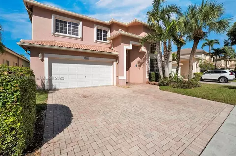 17093 NW 20th St, Pembroke Pines, FL 33028