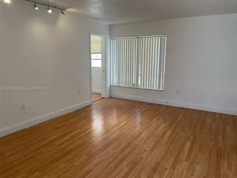 1850 NE 169th St #112, North Miami Beach, FL 33162
