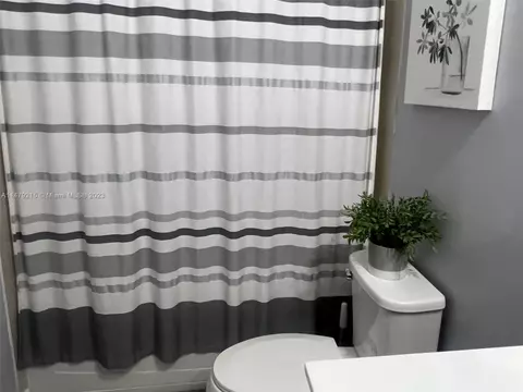 9344 W 33rd Ln #9344, Hialeah, FL 33018 photo 25