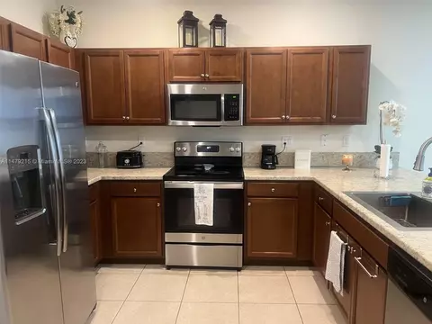 9344 W 33rd Ln #9344, Hialeah, FL 33018 photo 11