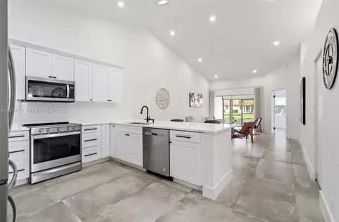 6004 NW 91st Way, Tamarac, FL 33321