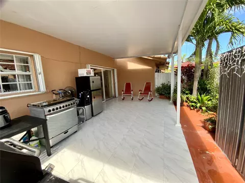 13465 SW 62nd St #5, Miami, FL 33183