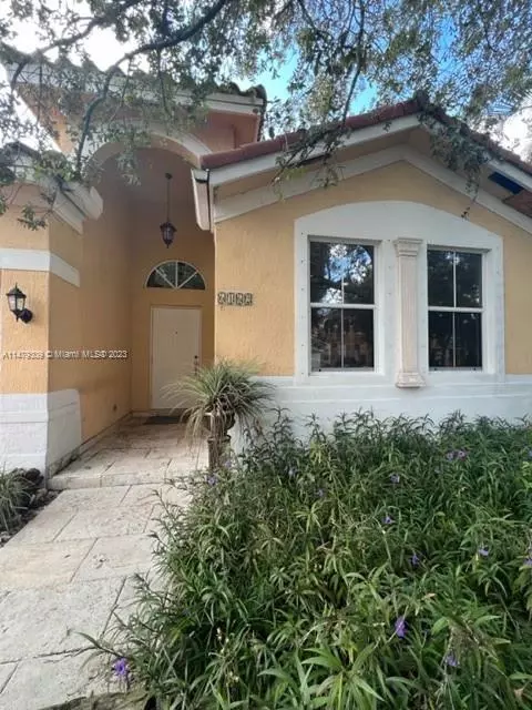 6162 SW 157th Pl, Miami, FL 33193