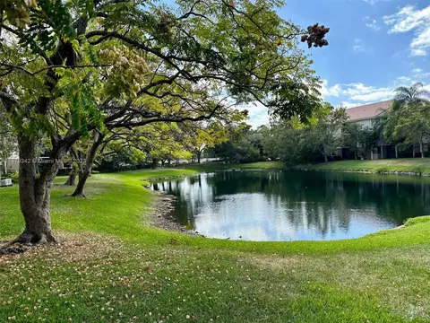 10105 W Sunrise Blvd #105, Plantation, FL 33322