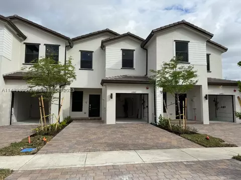 15947 SW 2nd St #15947, Pembroke Pines, FL 33027