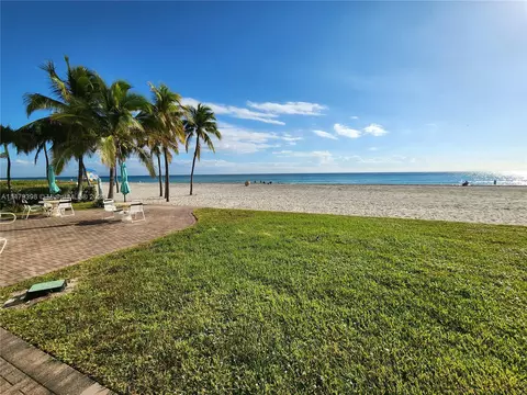 1801 S Surf Rd #1D, Hollywood, FL 33019