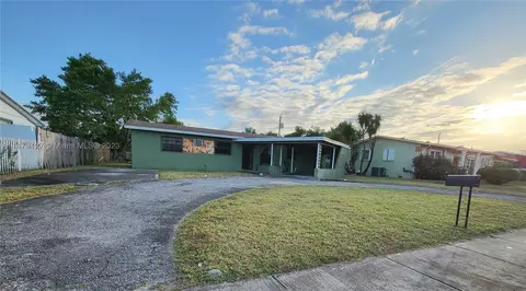 3840 NW 172nd Ter, Miami Gardens, FL 33055