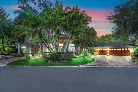9665 NW 63rd Pl, Parkland, FL 33076