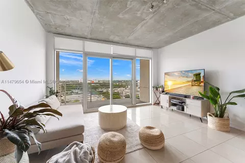 3250 NE 1st Ave #1008, Miami, FL 33137