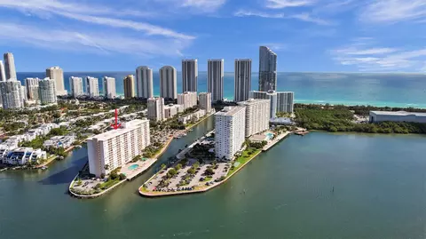 400 Kings Point Dr #329, Sunny Isles Beach, FL 33160