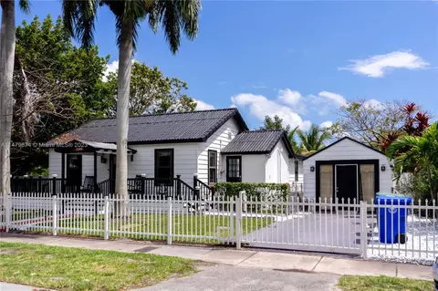 2400 SW 25th Ter, Miami, FL 33133