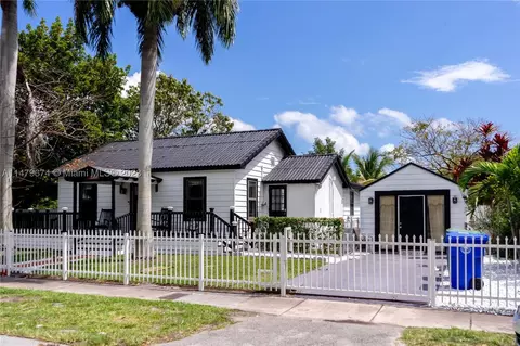 2400 SW 25th Ter, Miami, FL 33133