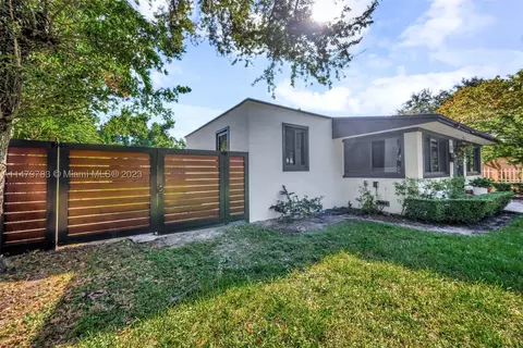 6356 SW 15th St, West Miami, FL 33144