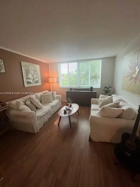 3149 Riverside Dr #B-202, Coral Springs, FL 33065