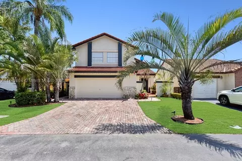 6365 NW 173rd St, Hialeah, FL 33015