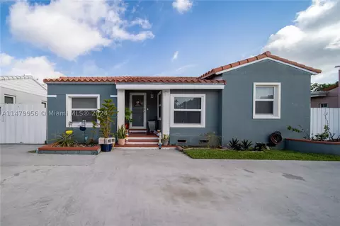 3141 SW 20th St, Miami, FL 33145
