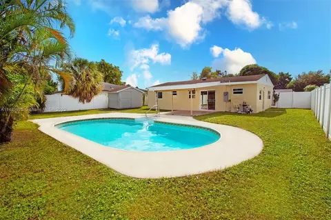 6231 SW 15th Ct, North Lauderdale, FL 33068