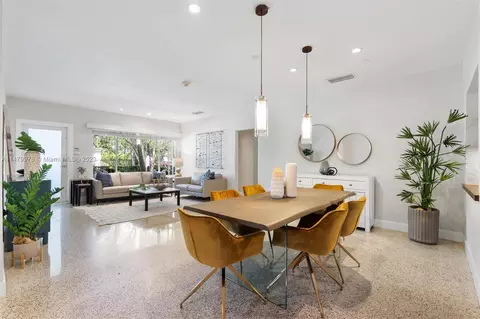 5910 SW 35th St, Miami, FL 33155