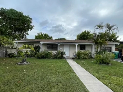 11930 SW 171st Ter, Miami, FL 33177