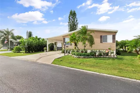 7056 SE Birchwood Ln, Stuart, FL 34997