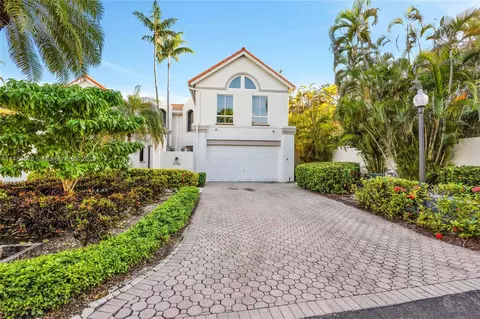 6786 SW 89th Ter, Pinecrest, FL 33156
