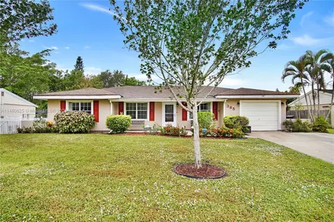385 SW Tulip Blvd, Port Saint Lucie, FL 34953