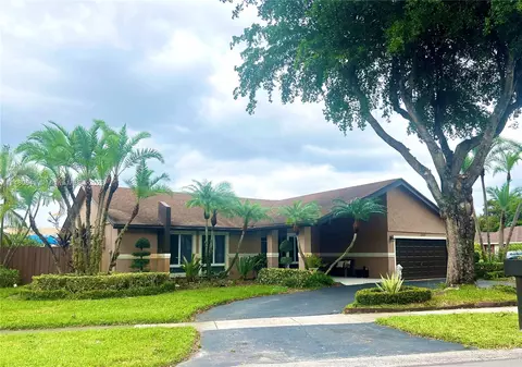 3594 SW 69th Ave, Miramar, FL 33023