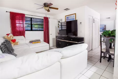 3940 W 3rd Ave, Hialeah, FL 33012 photo 51