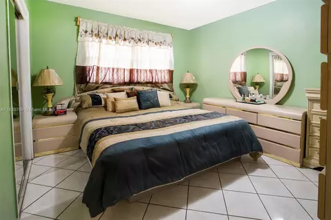 3940 W 3rd Ave, Hialeah, FL 33012 photo 14