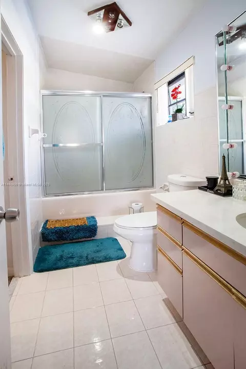 3940 W 3rd Ave, Hialeah, FL 33012 photo 39