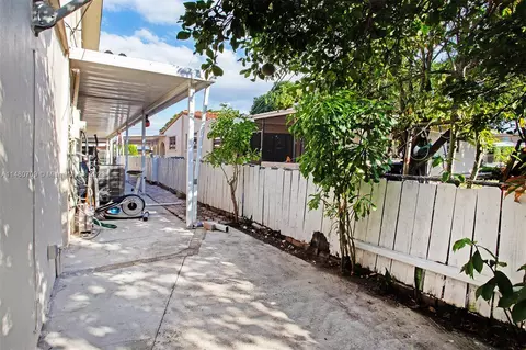 3940 W 3rd Ave, Hialeah, FL 33012 photo 45