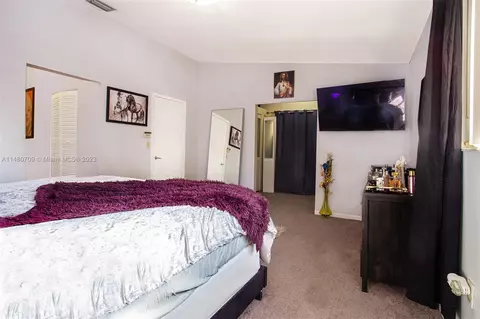 3940 W 3rd Ave, Hialeah, FL 33012 photo 37