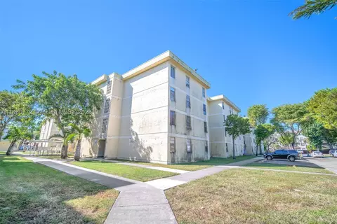 1885 W 56th St #202, Hialeah, FL 33012