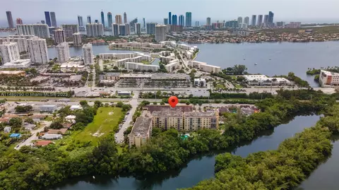 17890 W Dixie Hwy #605, North Miami Beach, FL 33160