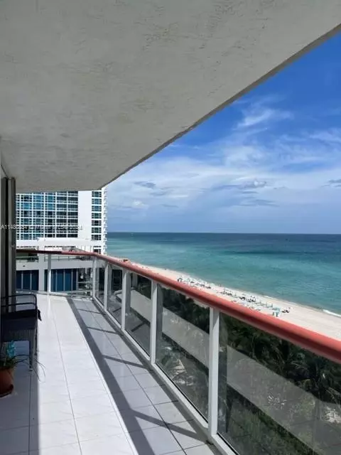 6767 Collins Ave #909, Miami Beach, FL 33141