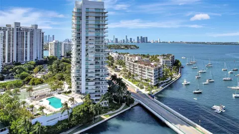 10 Venetian Way #505, Miami Beach, FL 33139