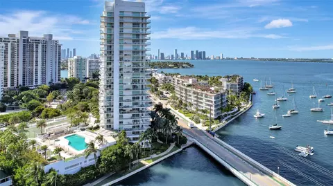 10 Venetian Way #505, Miami Beach, FL 33139