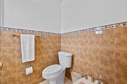 7557 W 4th Ln, Hialeah, FL 33014 photo 35