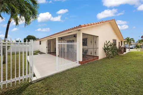 7557 W 4th Ln, Hialeah, FL 33014 photo 44