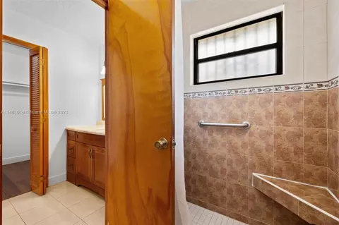 7557 W 4th Ln, Hialeah, FL 33014 photo 36