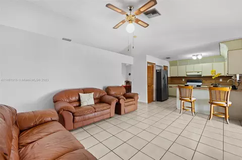 7557 W 4th Ln, Hialeah, FL 33014 photo 17