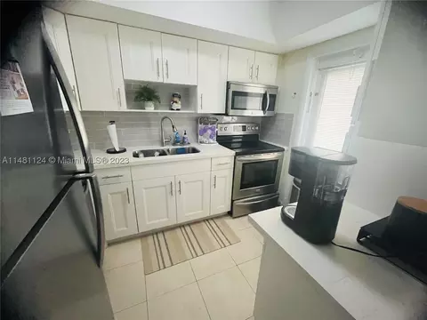 5800 Margate Blvd #234-2, Margate, FL 33063