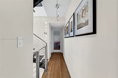Entry Way - 127 Enid Dr #14, Key Biscayne, FL 33149 photo 3 of 3