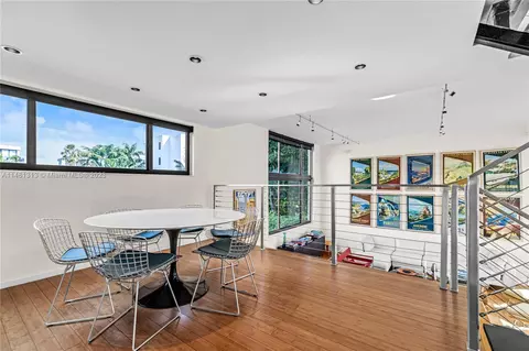 Dining - 127 Enid Dr #14, Key Biscayne, FL 33149 photo 2 of 3