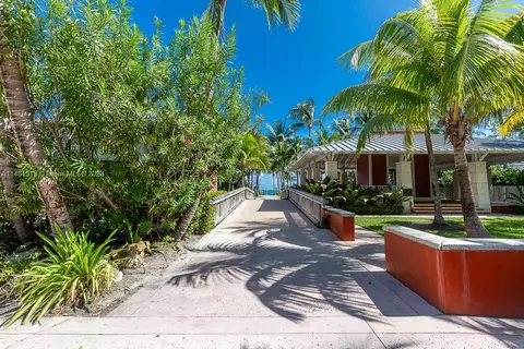 Exterior - 127 Enid Dr #14, Key Biscayne, FL 33149 photo 17 of 17